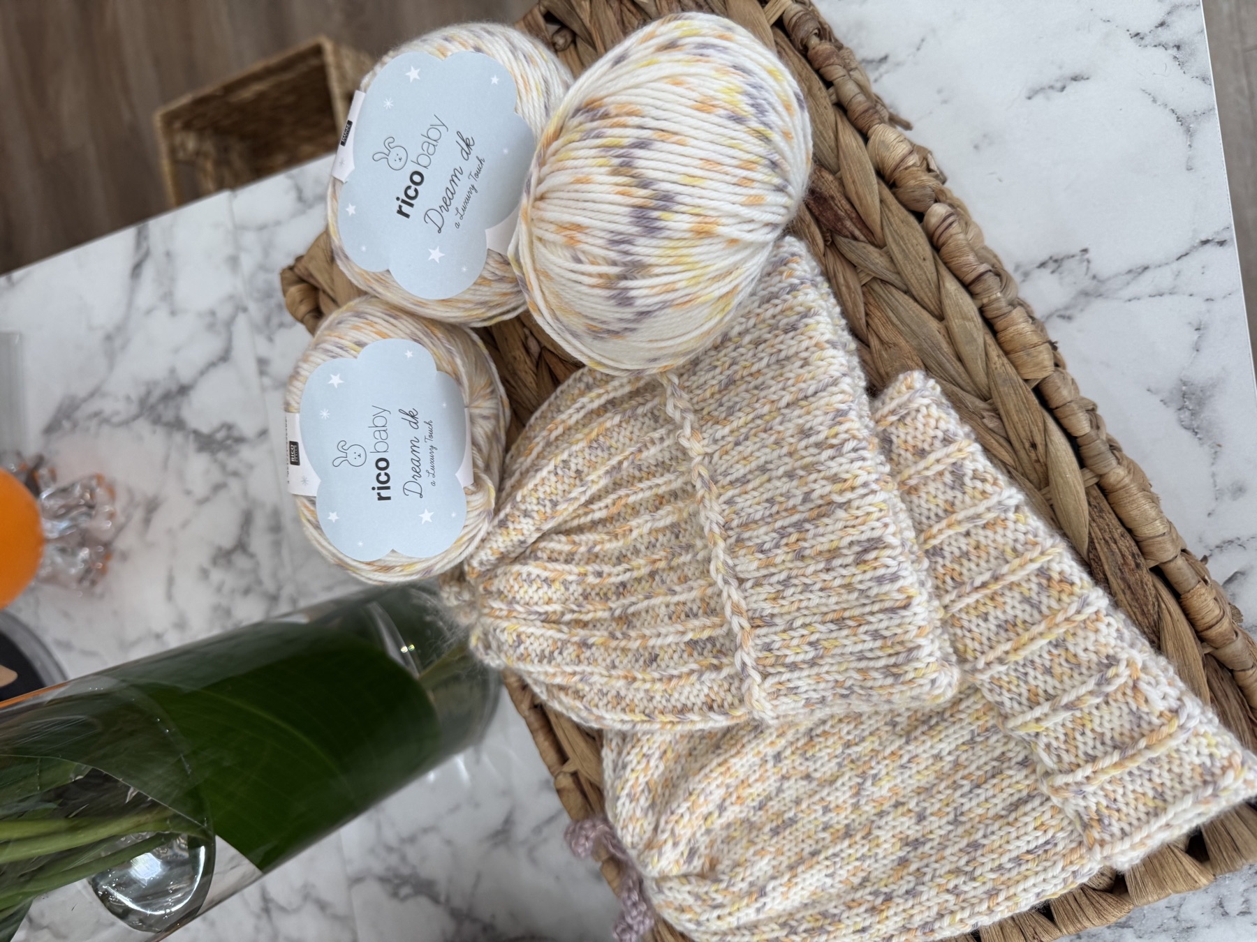 Tuques tricotées avec la laine Rico Baby